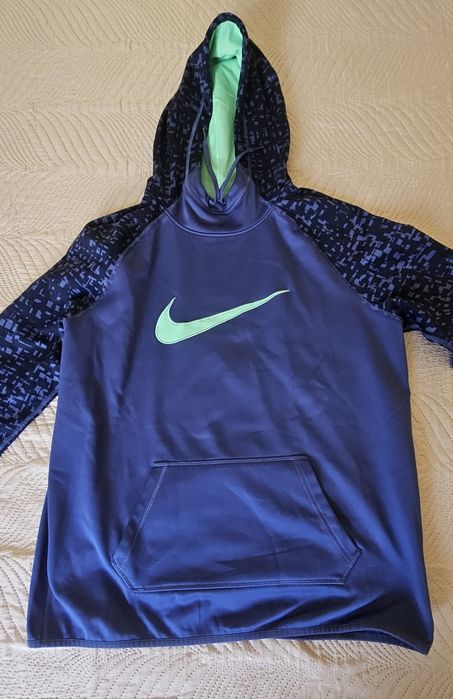 Мъжки тениски и блузи