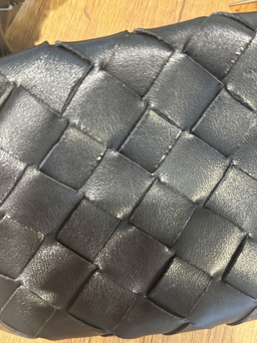 Дамска чанта мини по модел на Bottega Veneta jodie