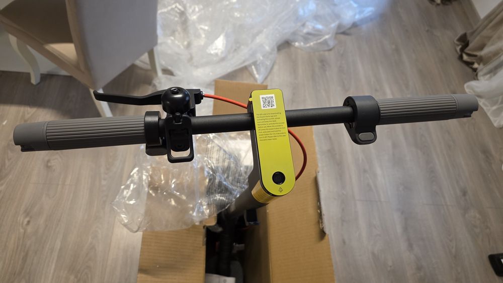 Vand sau schimb cu telefon trotineta electrica Xiaomi Electric Scooter 5, putere motor 350 W, autonomie max. 60 Km, la cutie noua neactivata, sigilata