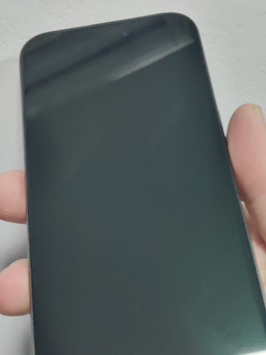 Продам iPhone 15 Pro в отличном состоянии (Без ремонта)