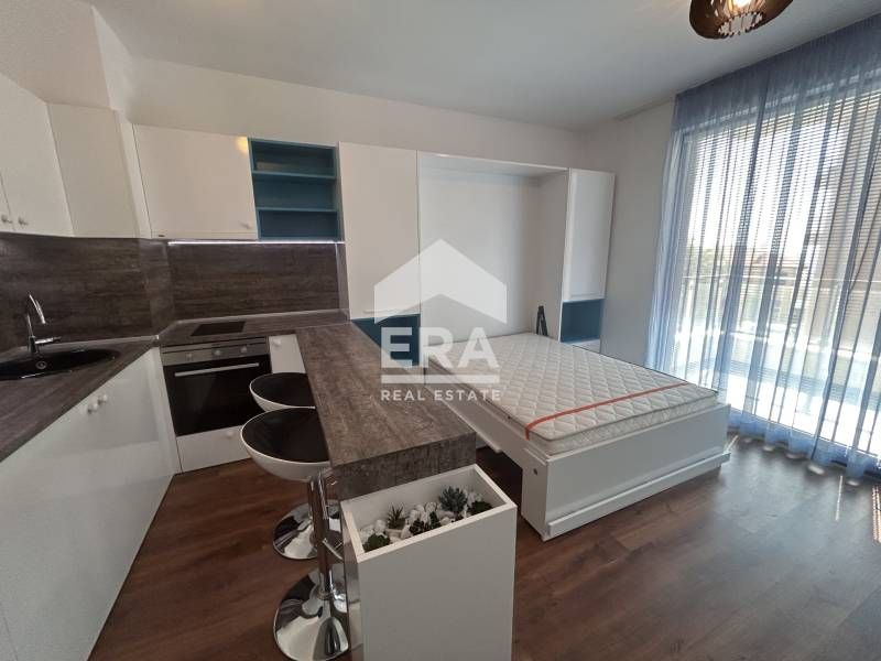 Продава се Едностаен апартамент в Варна, Чайка - 41 кв.м за 2025 €/кв.м - Снимка #1