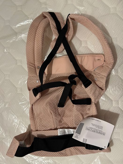 Vând marsupiu Momcozy nou - model BC001