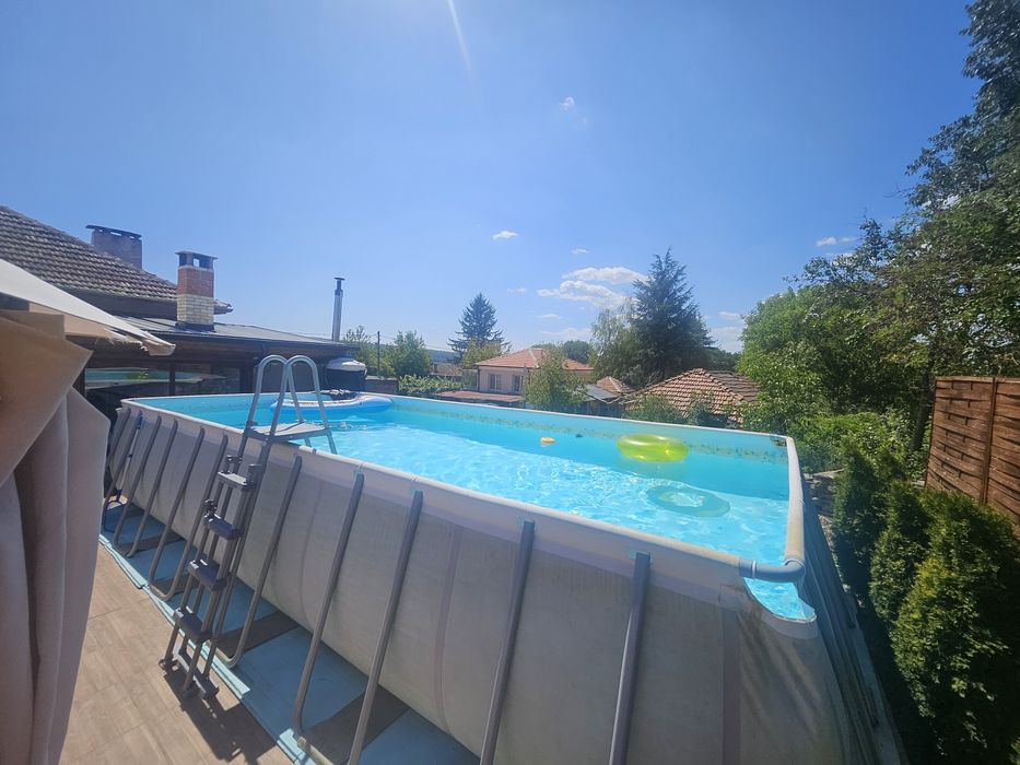 Басейн 8,5 × 4,5