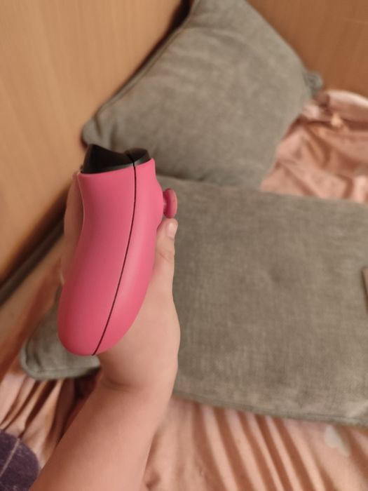 Vând controler roz de Xbox seria x și merge și pe seria s