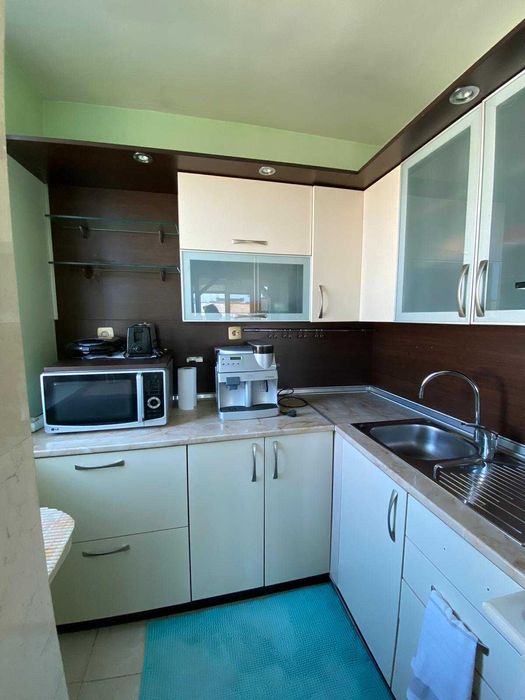 Дава се под наем Тристаен апартамент в Плевен, 9-ти квартал - 69 кв.м за 351.9 € - Снимка #4