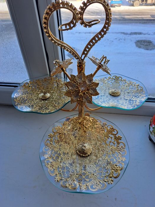 Продам красивые две пары