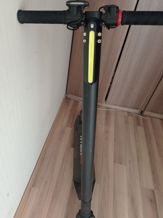 Продам электросамокат ARTWAY 50000