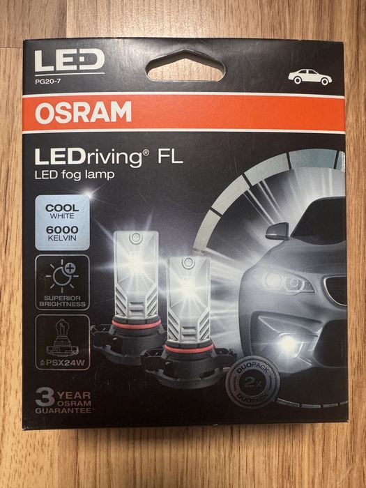 ЧИСТО НОВИ ЛЕД крушки OSRAM PG20-7