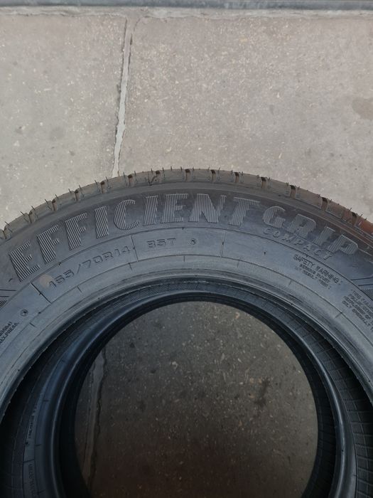 Нови гуми 2 броя GOODYEAR EfficientVrip 165 70 R14