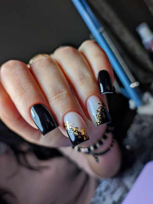 Ofer servicii de manichiura- Oferta speciala pentru prima manichiura