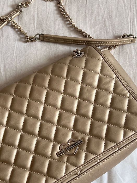 Geanta de umar Moschino