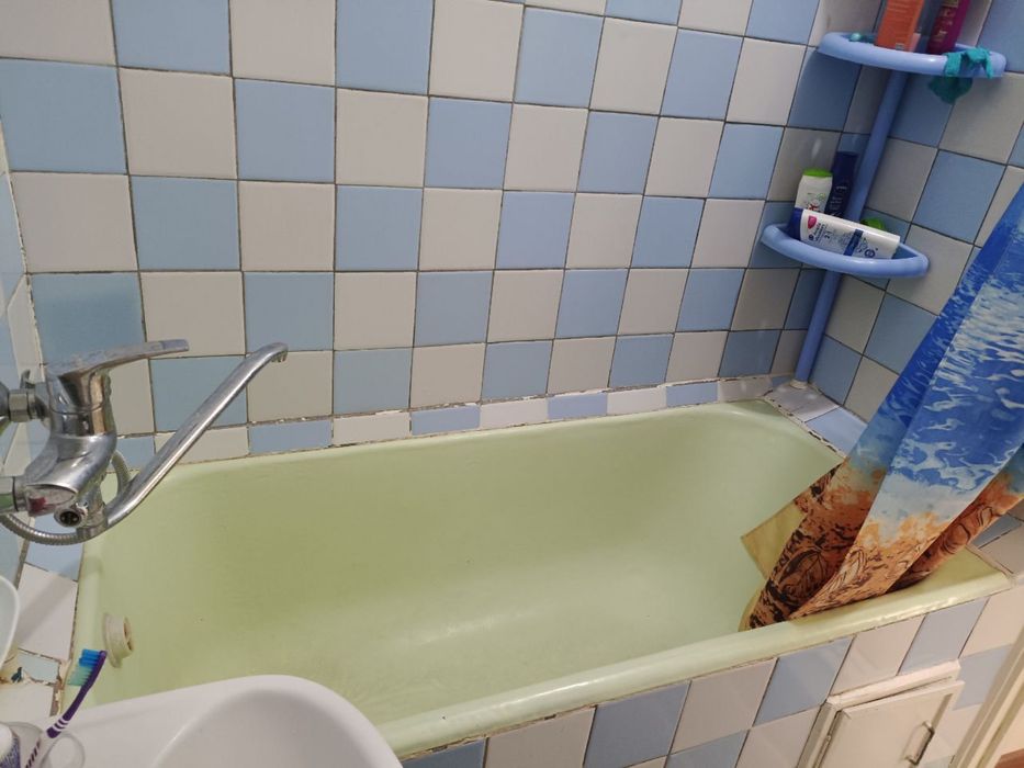 Продам срочно 2.9.9 Яккасарайский район можно зайти и жить