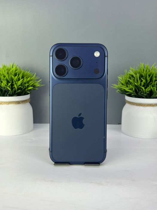 Телефон Apple iPhone 17 Pro 256GB