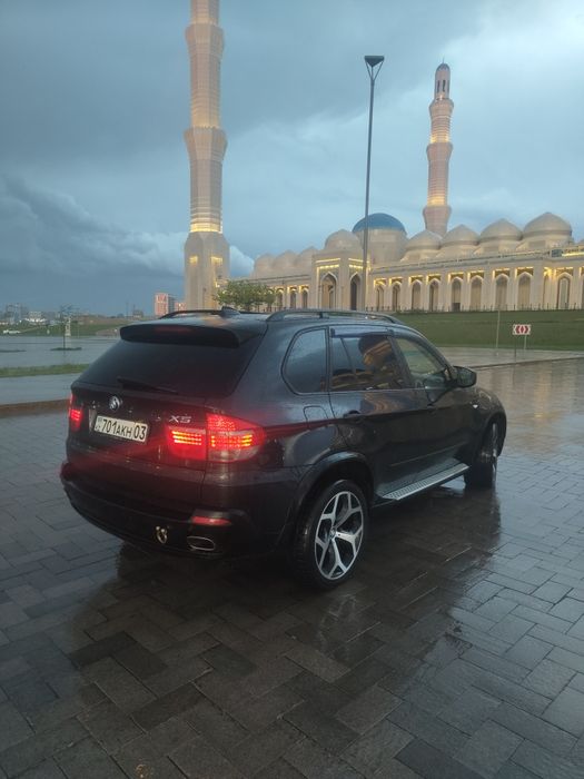 Продам автомобиль БМВ е70 х5.