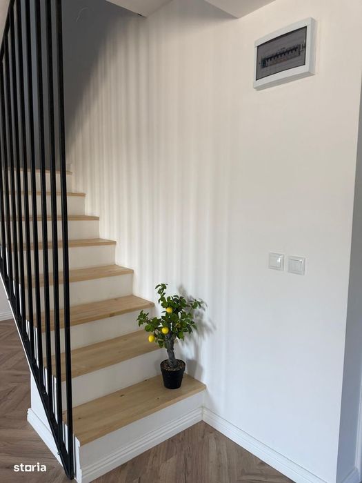 Casa de vânzare în Domnești, strada Ciutaci 5 camere