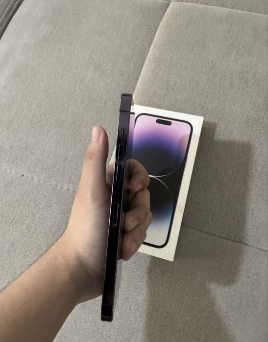 Срочно продаю Айфон 14 Про Макс