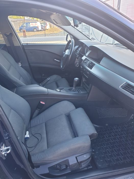 BMW E60, Seria525D
