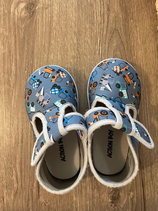 Пантофи 23 размер