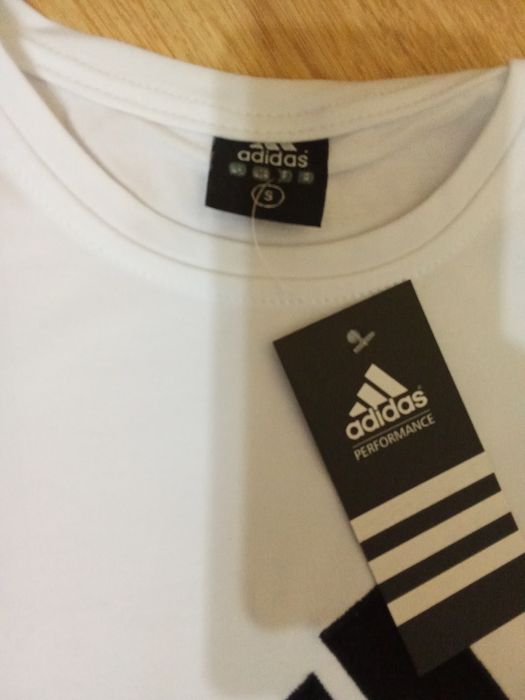 Tricou de fete NOU