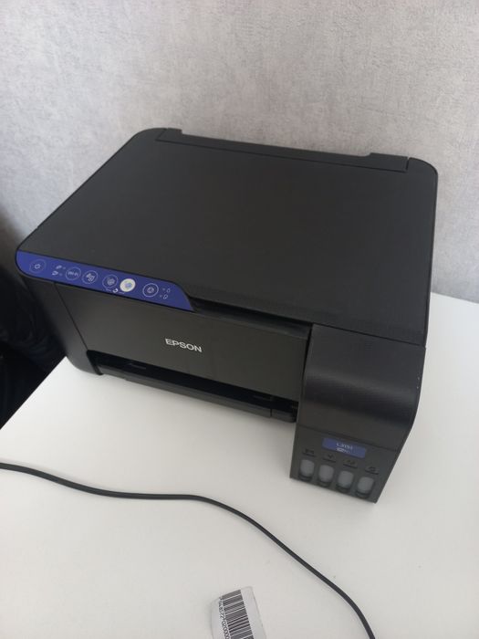 Продаю ЦВЕТНОЙ принтер/сканер EPSON