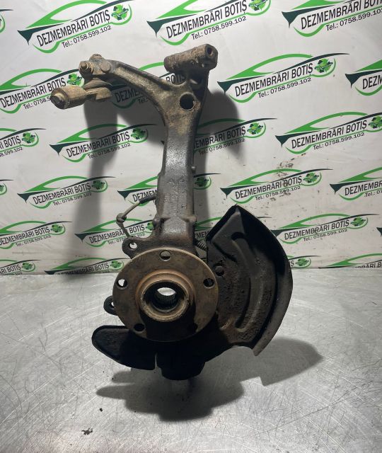 Portfuzeta fata stanga Volkswagen VW Passat B5.5 (facelift)