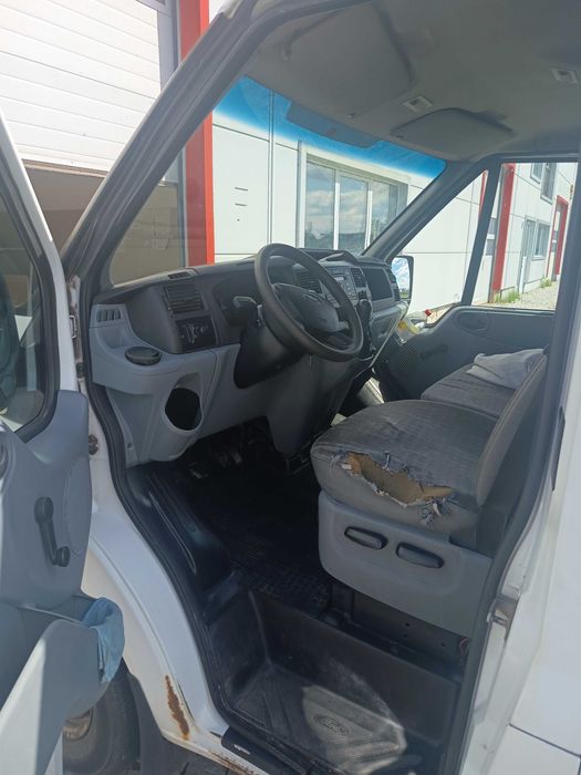 Ford Transit autoutilitară
