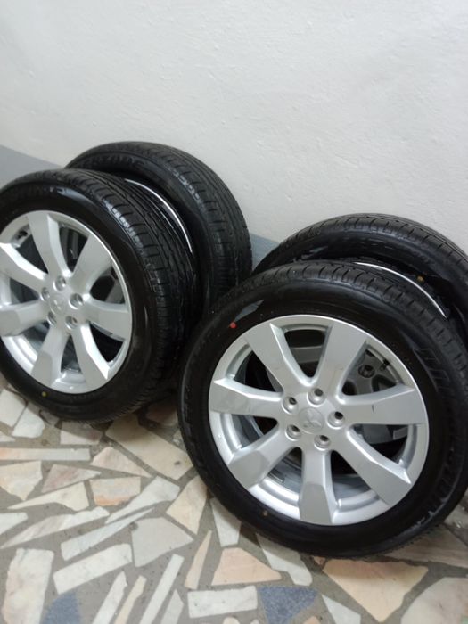 Продам резину летнюю