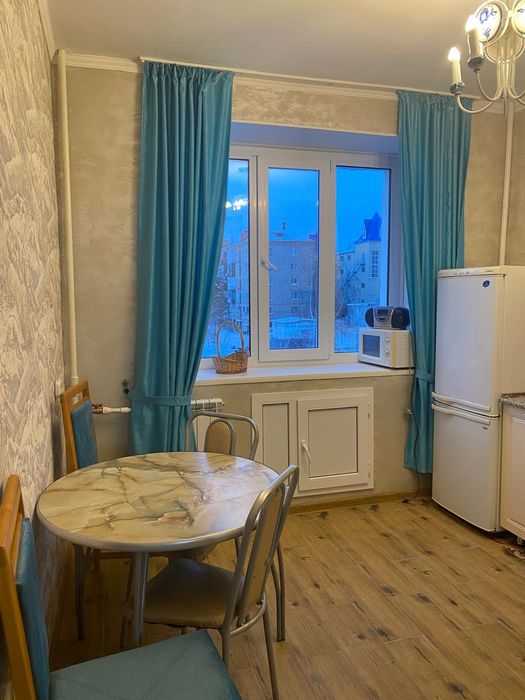 Собственник сдаст 2-комн кв в Центре