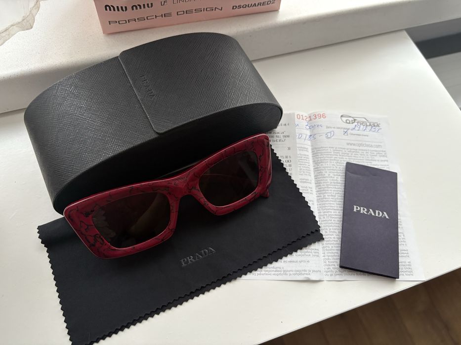 Prada Red Marble слънчеви очила