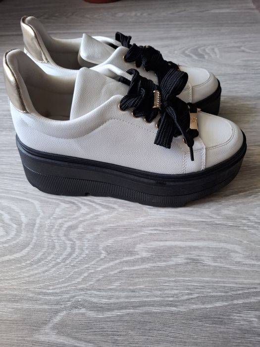 Pantofi dama   .