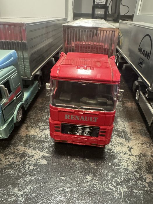 Machete camion 1/32