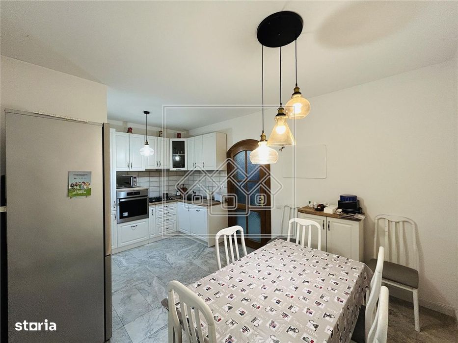 Ap complet renovat, 120 mp utili, garaj, 2 balcoane, pivnita - B-dul V