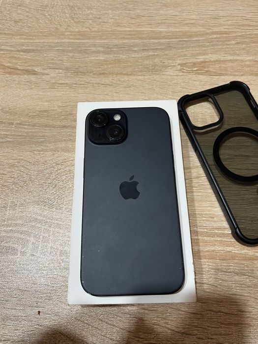 Продавам iPhone 15 128GB  Black в отлично техническо състояние