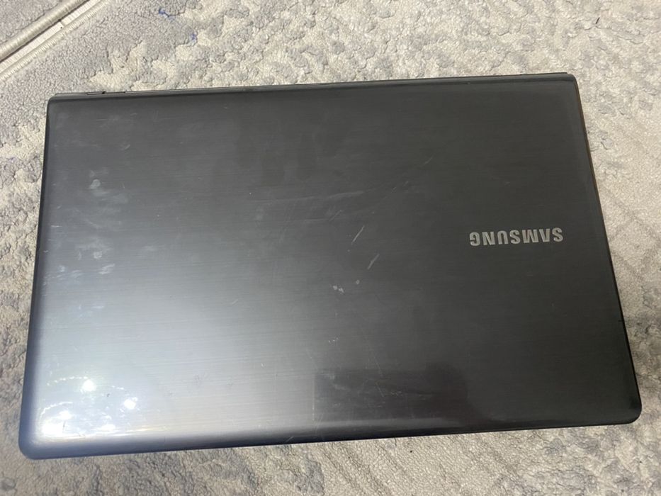 Зарядка от ноутбука samsung