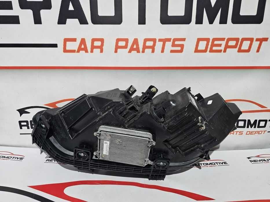 Far dreapta led Tesla Model X dupa 2015 cod 1034319-00-B