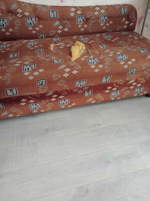 Отдам диван бесплатно