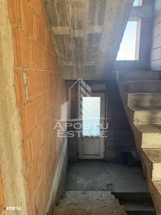 Casă individuală în Sanandrei
