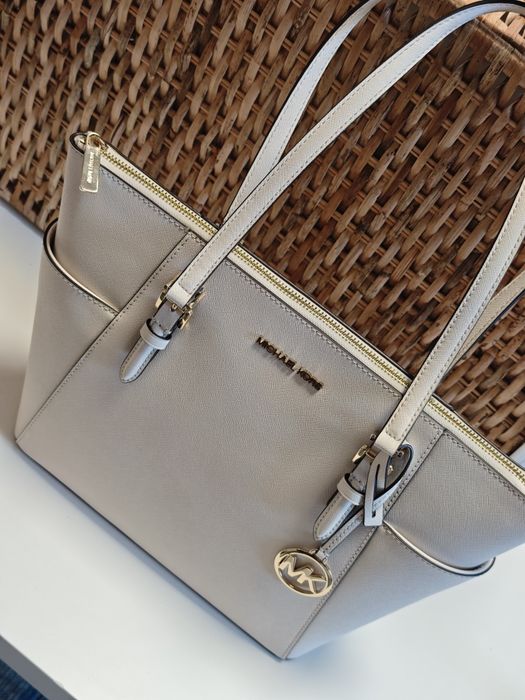 Michael Kors чанта
