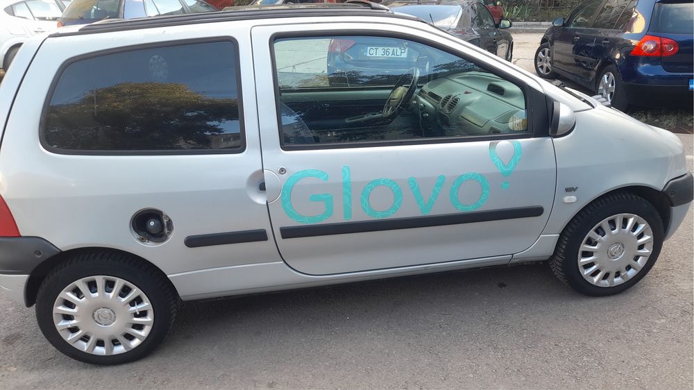 Inchiriez masini excusiv glovo bolt food  se vinde si in rate