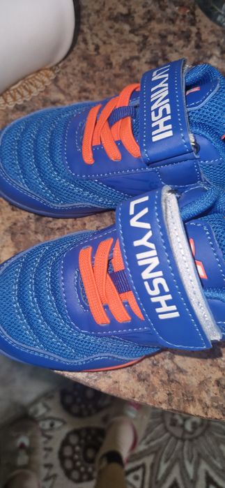 Продам детские бутсы ! 28 р