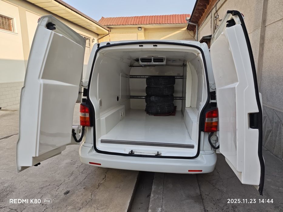 Volkswagen Transporter родная краска состояние отличное refrigerator