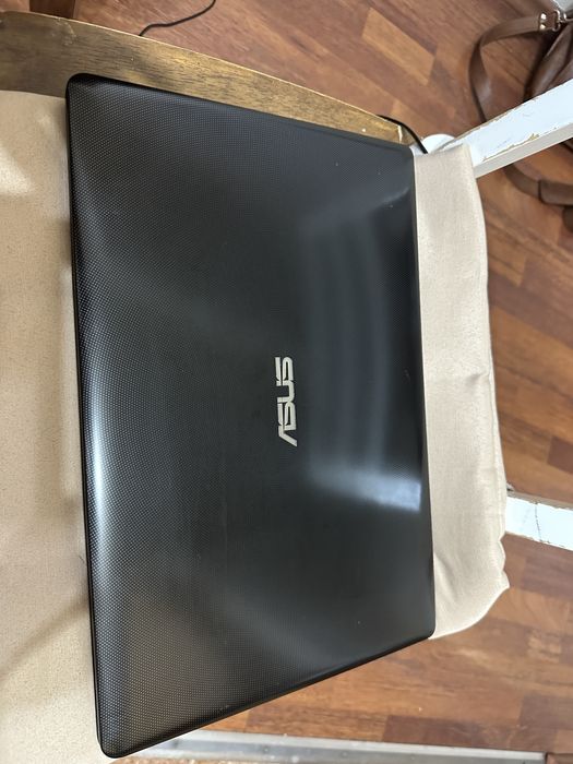 Ноутбук AsuS 15,6 дюйма