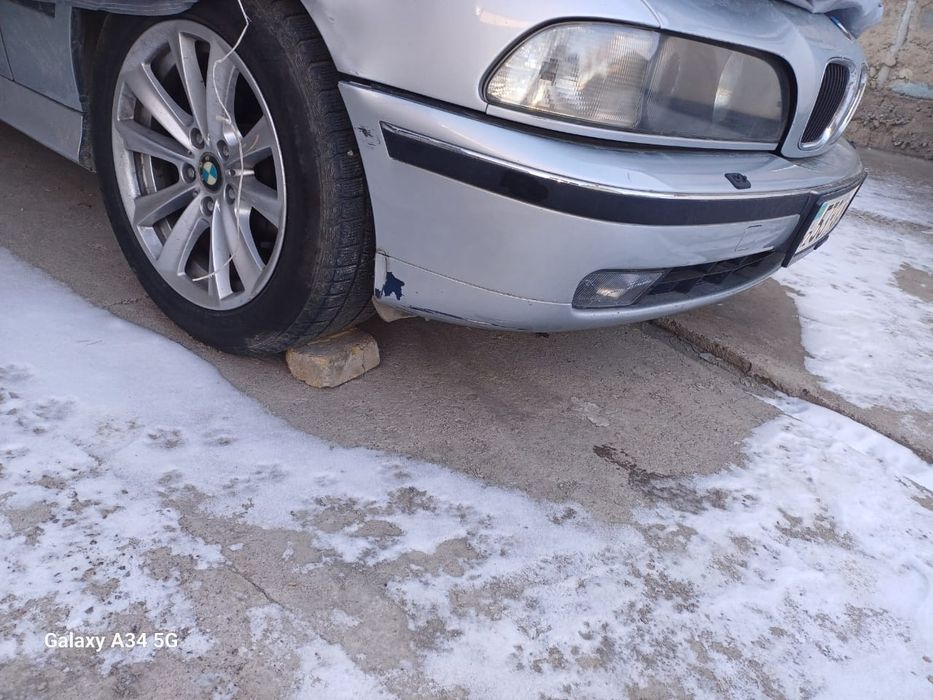 Продам бампер туманки и решетки