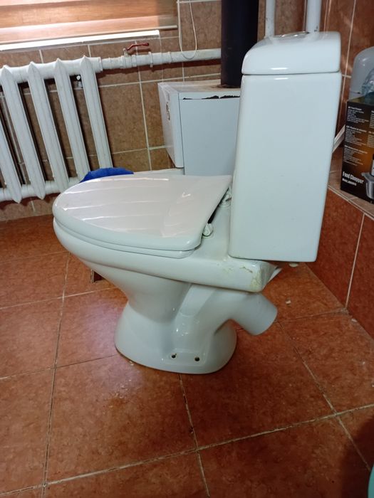 Продам унитаз 15000