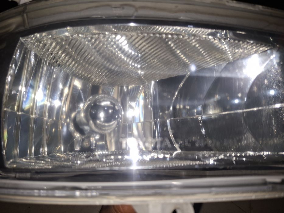 Туманка тайота камри 35.