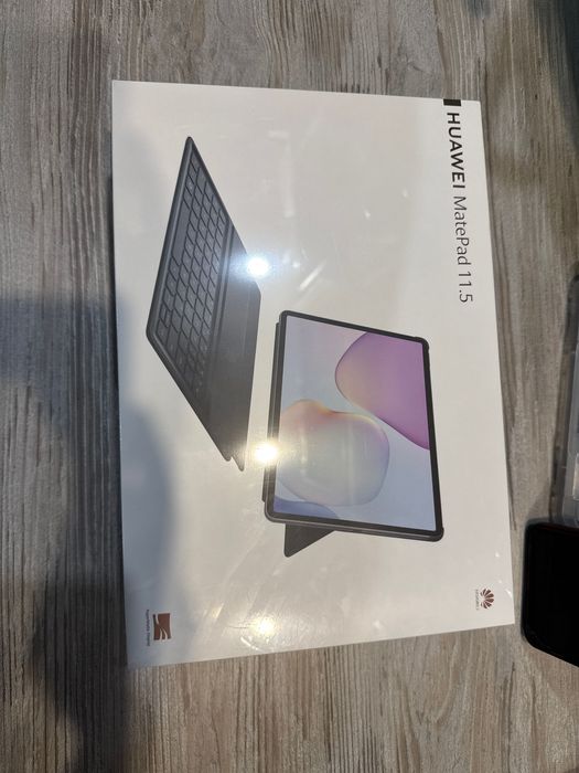 Huawei MatePad 11.5 (с клавиатурой)