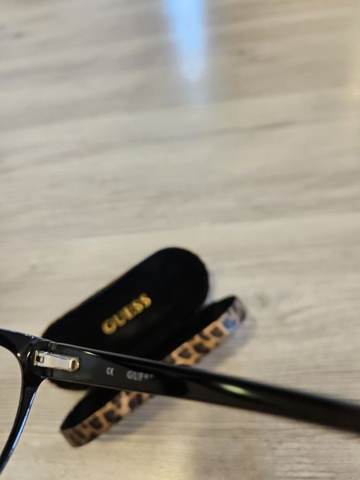 Rama ochelari vedere pentru femei brand Guess model GU2541 001 (54/17/135)