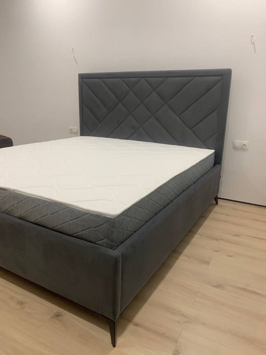 Продам кровать  180х200