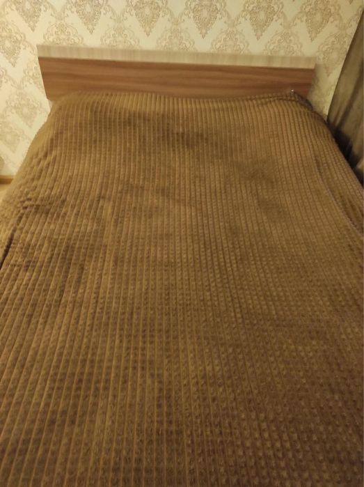 Продам кровать 1.6*2