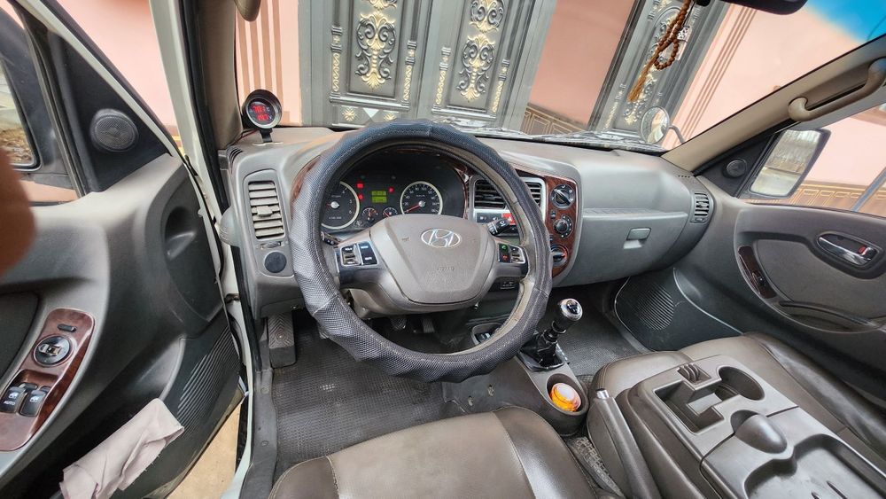 Hyundai porter 2 sotiladi